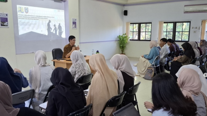 Kepala Bidang Bina Konstruksi menjadi Dosen tamu (Narasumber) di Universitas Lambung Mangkurat Fakultas Kedokteran dan Ilmu Kesehatan